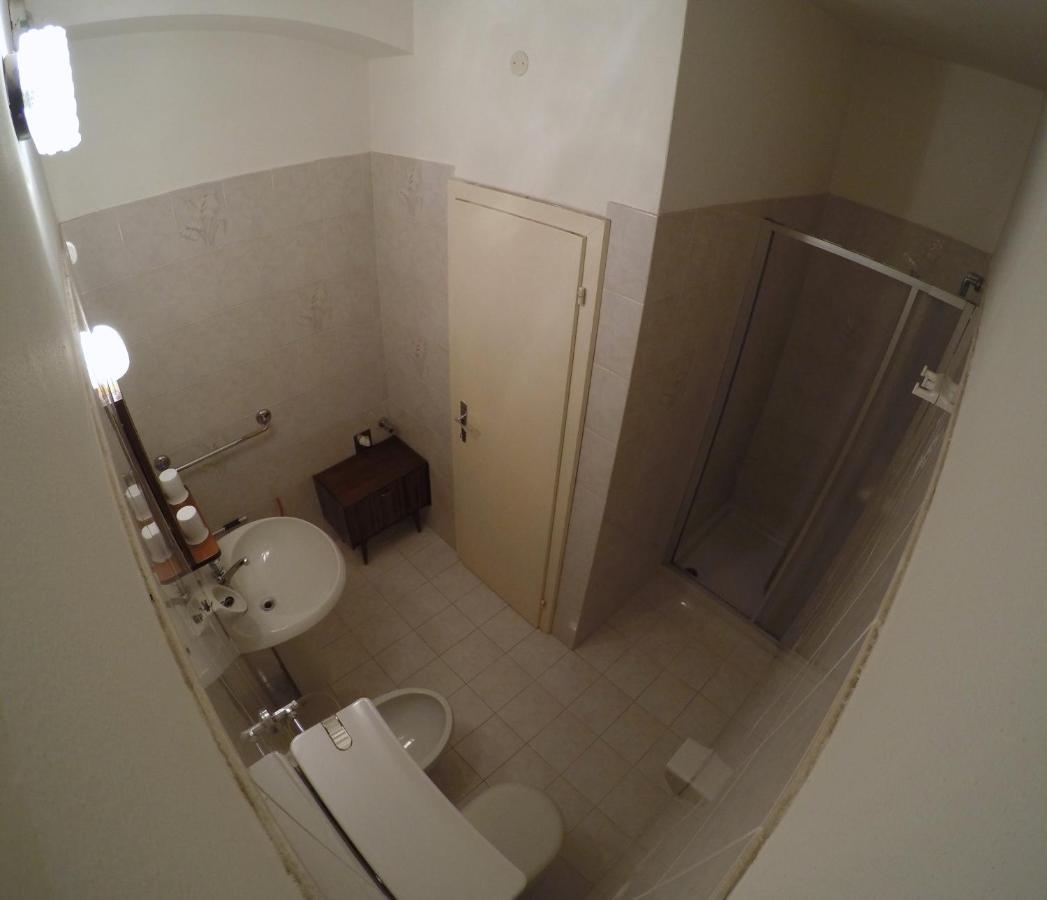 Residence Catullo Bezzecca Kültér fotó