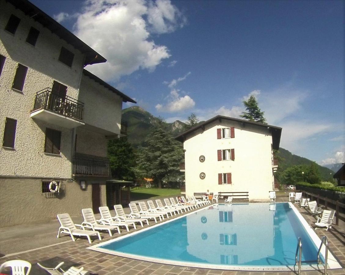 Residence Catullo Bezzecca Kültér fotó